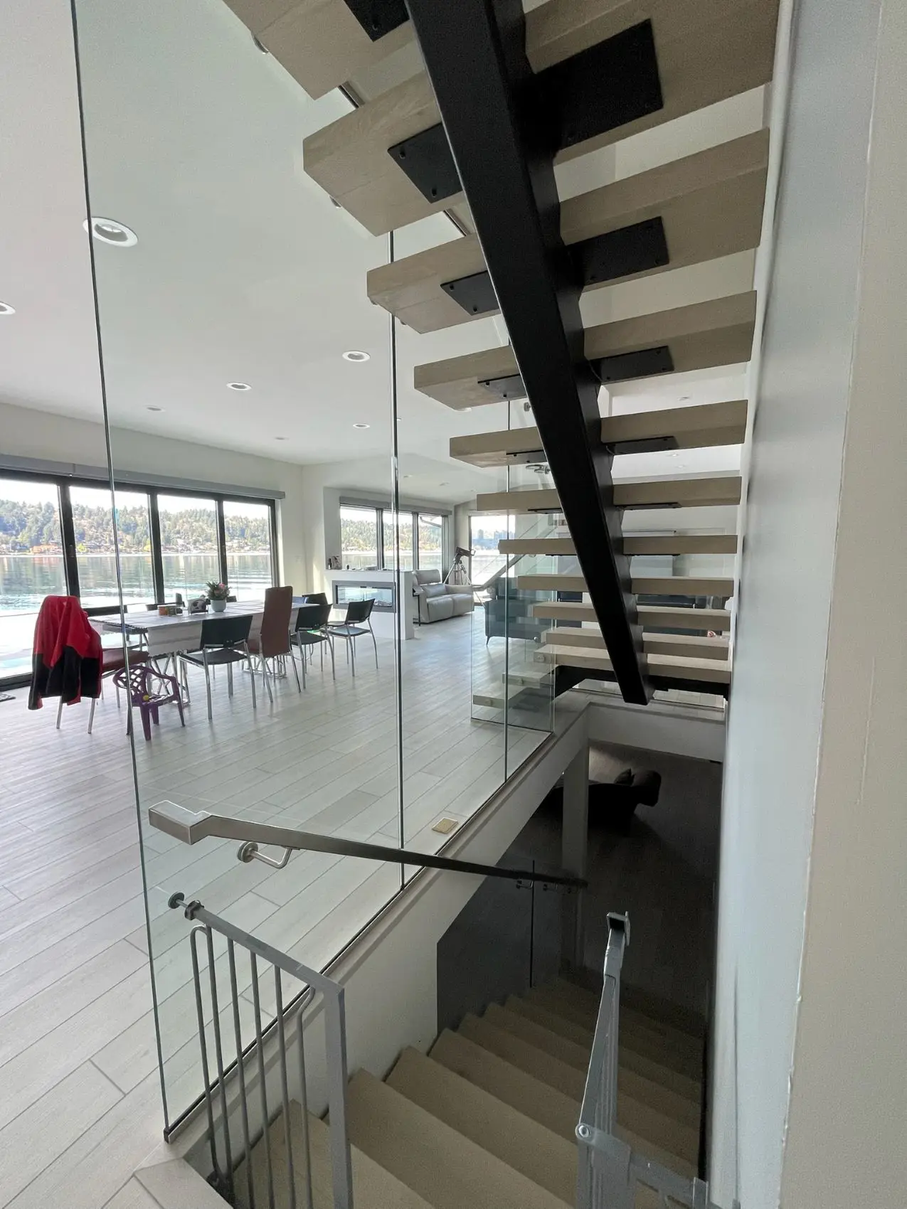 Northwest Glass LLC
