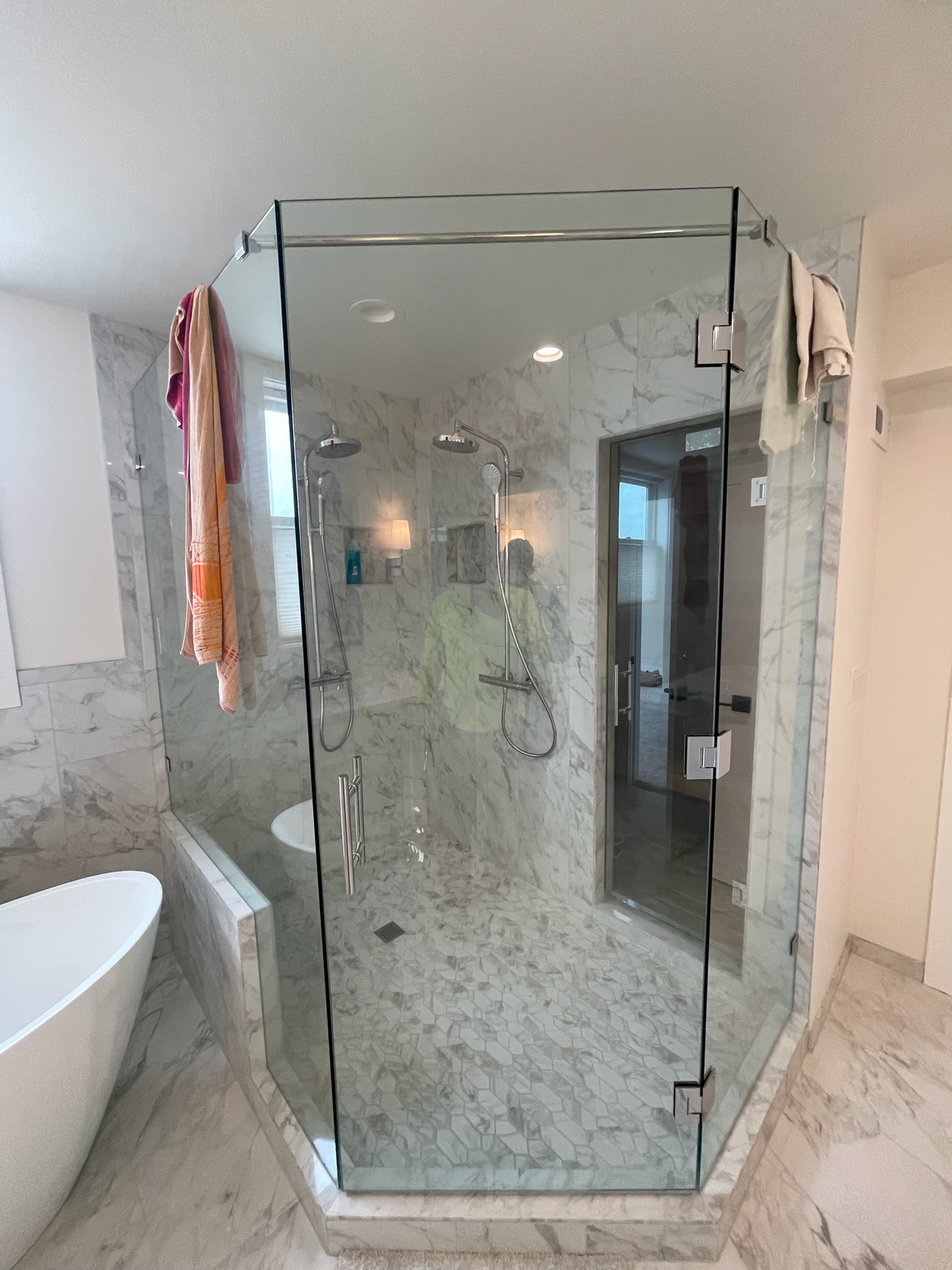 Northwest Glass LLC